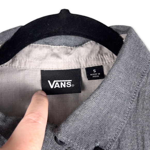Vans Off The Wall | Short Sleeve Button Up Shirt Size Small - Picture 4 of 9